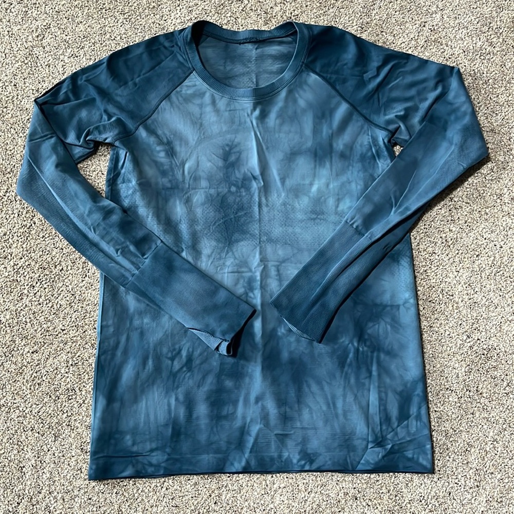 Lululemon Swiftly Tech Long Sleeve - size 10
